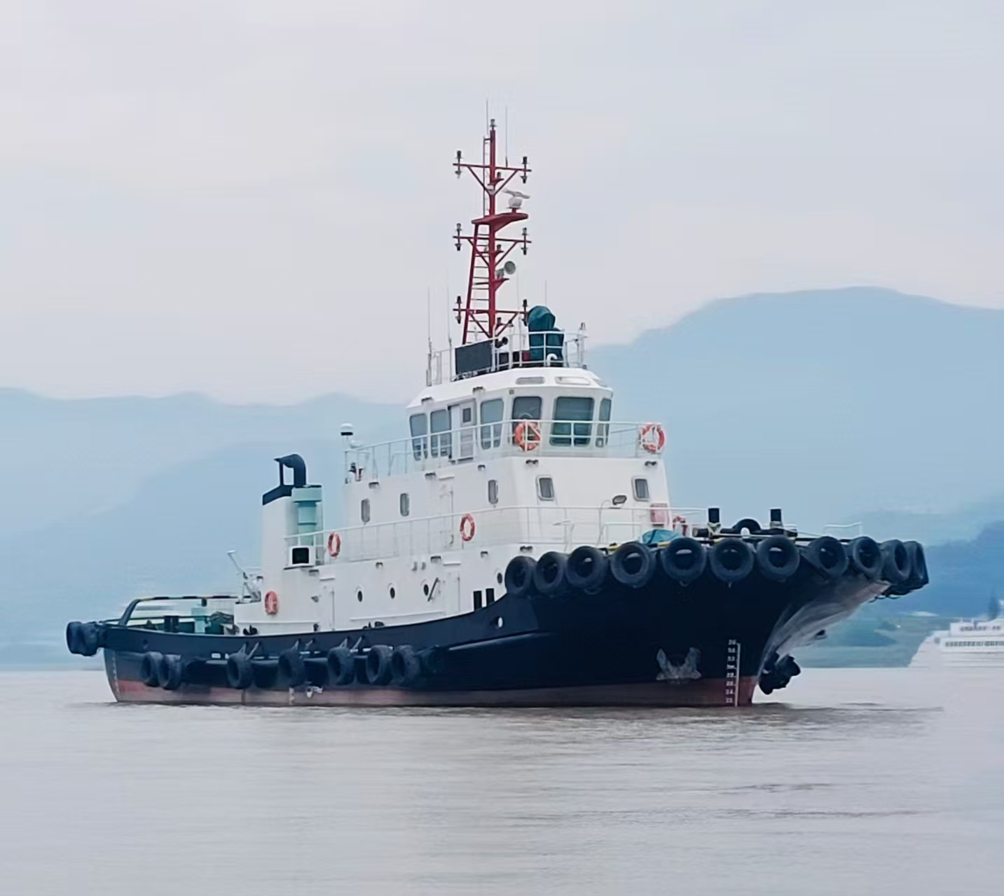 出售:近海2500ps新拖轮