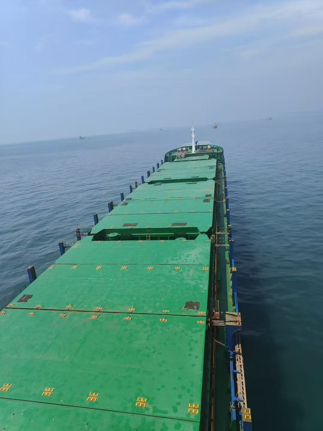 出售﹕10800吨在航多用途船 For sale: 10,800-ton multi-purpose ship in flight