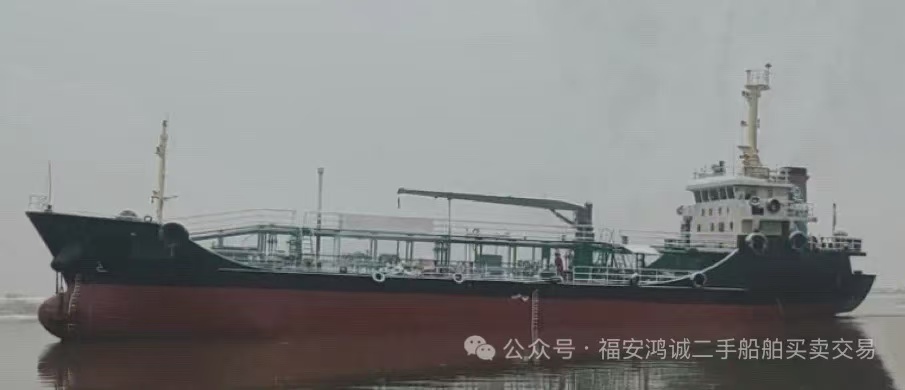 出售:1000吨双壳油船 带沿海交通部运力 建造年份:2012年
