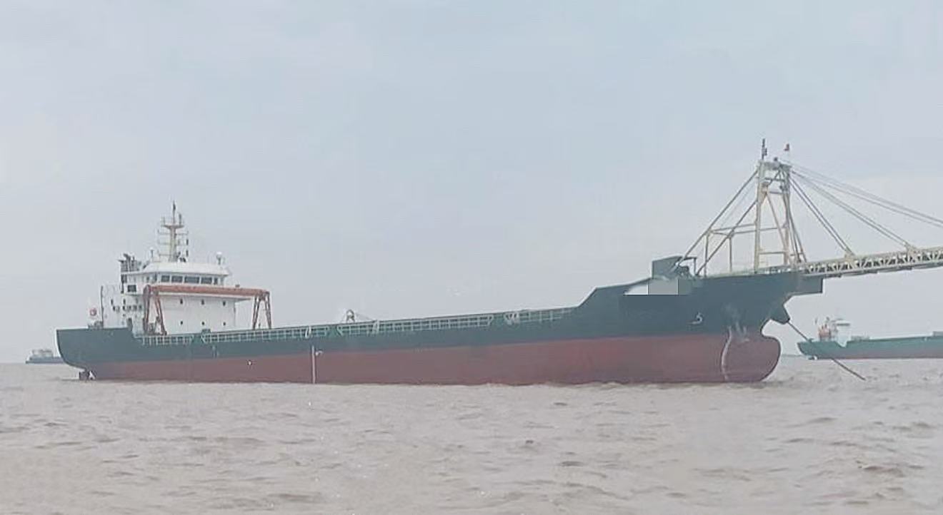 出售：4500吨沿海自卸砂船 建造年份：2020年10月