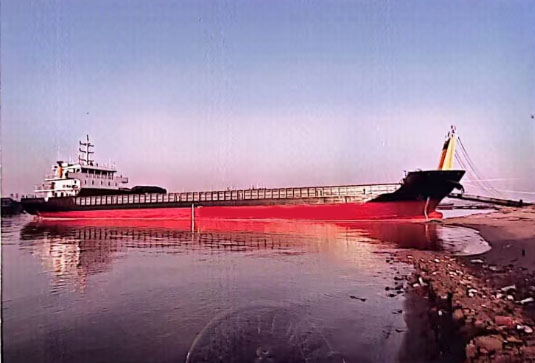 甲板货船3800T