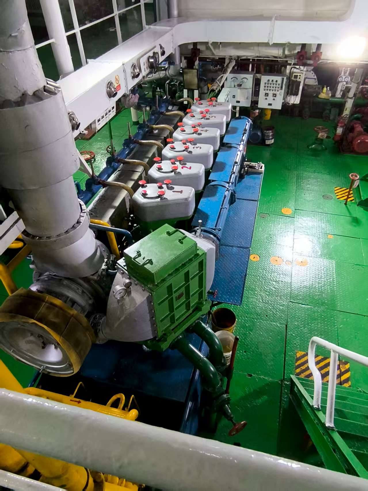 出售2005年造3500方自航耙吸挖泥船