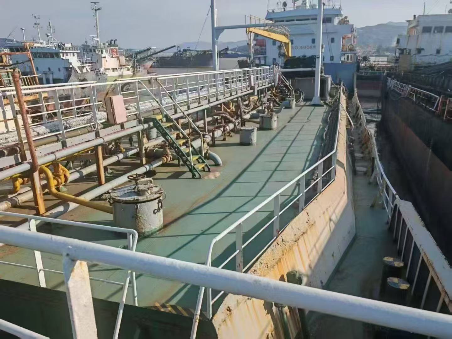 出售：3000吨外贸双壳油船  建造年份：2006-12-25 