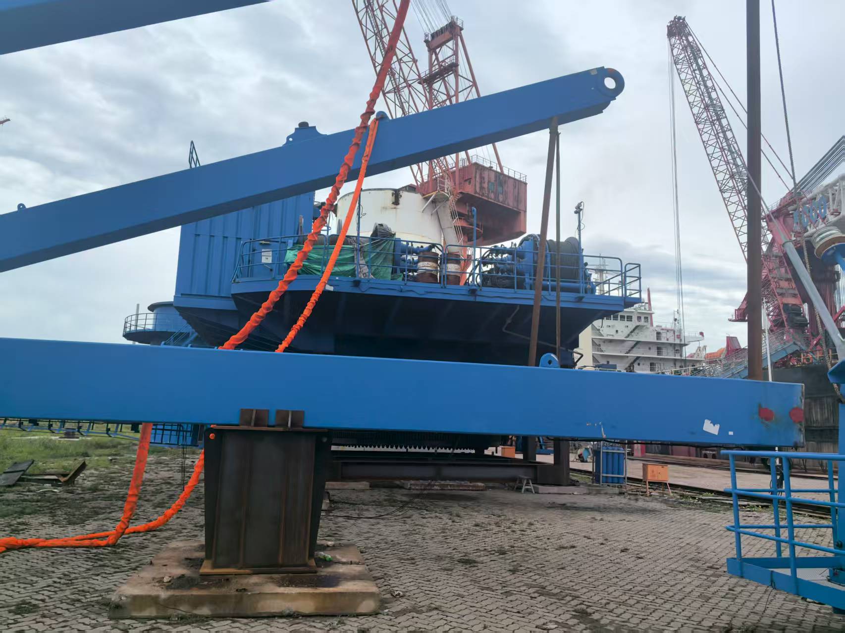 润邦制造600T海工吊机出售