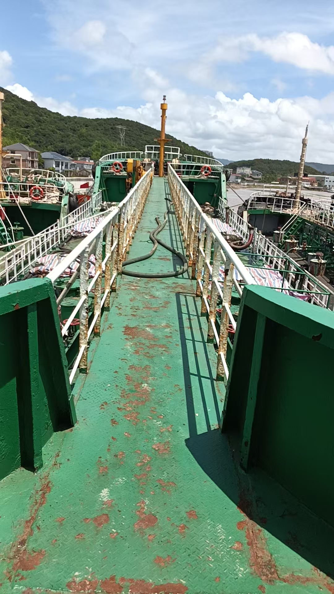 售：2009年沿海874吨污油船