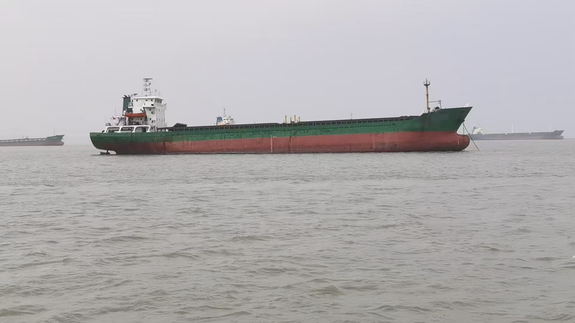 出售：4660吨散货船 建造年份：2008年