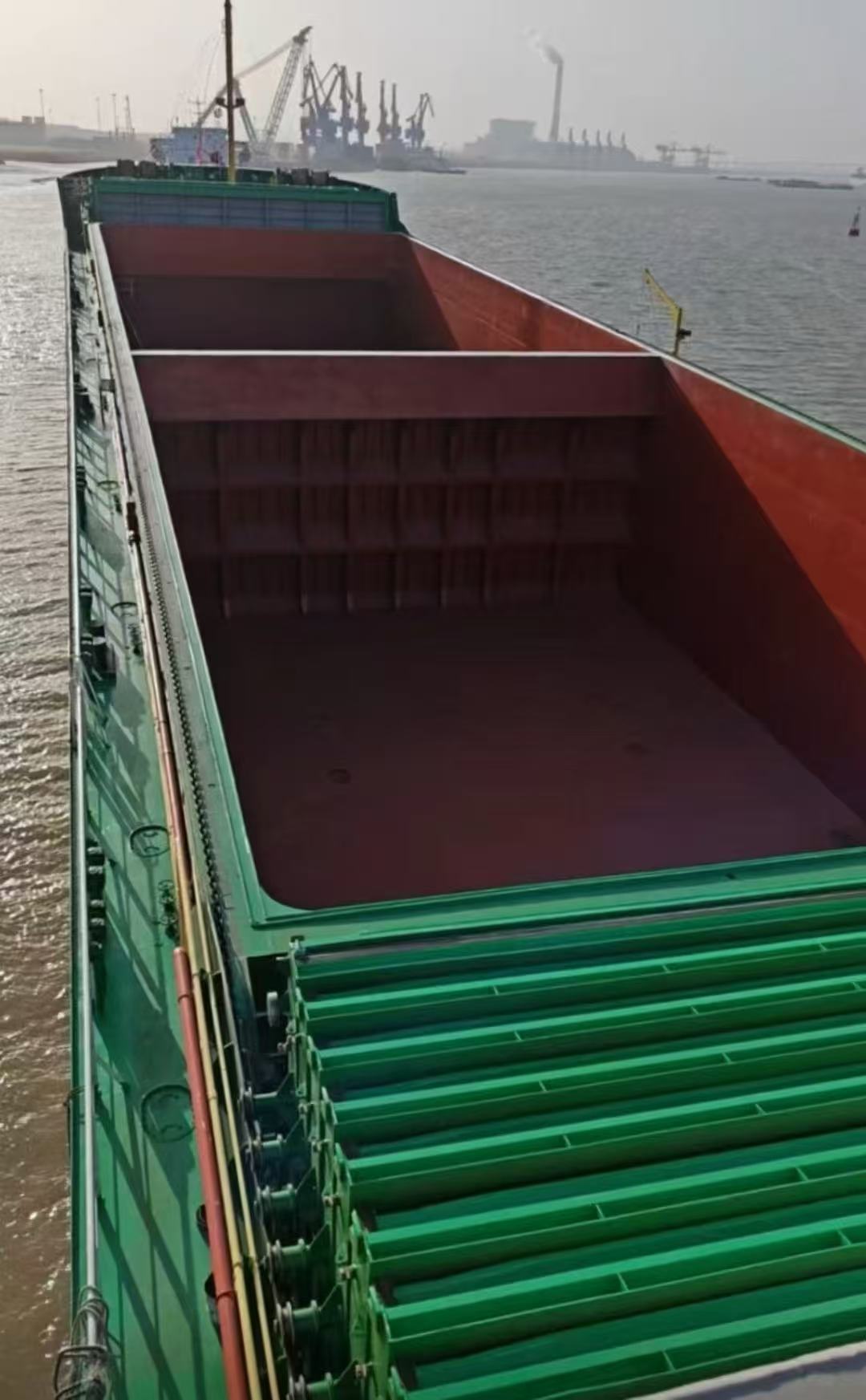 出售：7500吨双壳散货船 建造年份：2025年