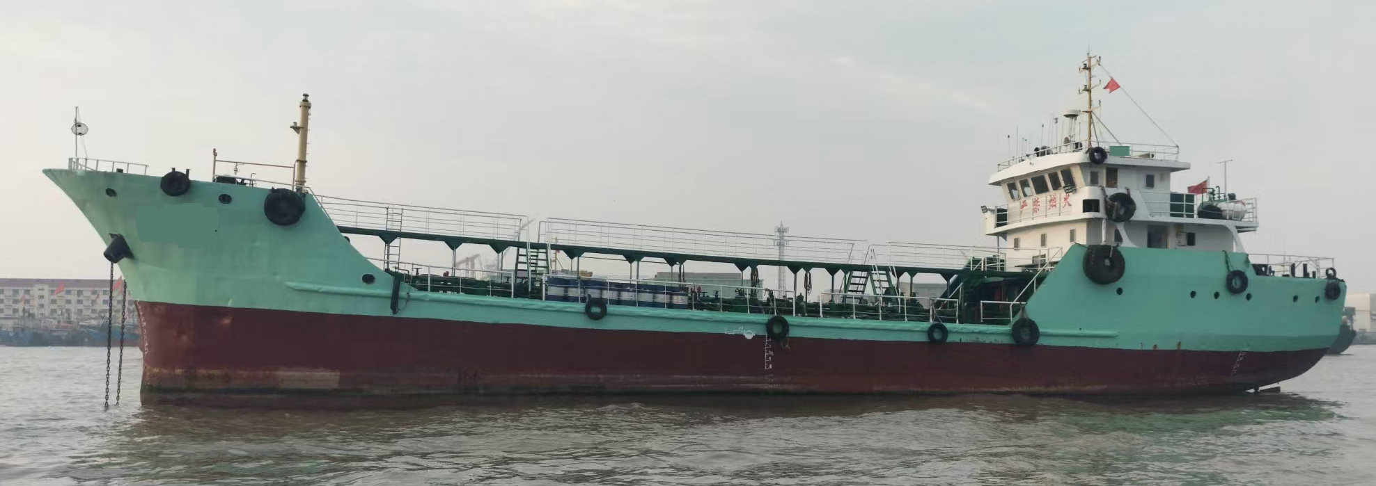 售:2009年沿海650吨油船