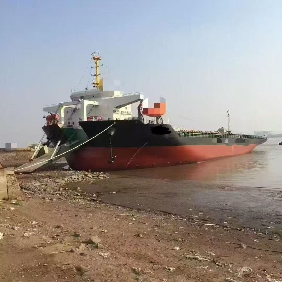 出售，7005吨2022年前驾驶甲板大件船，