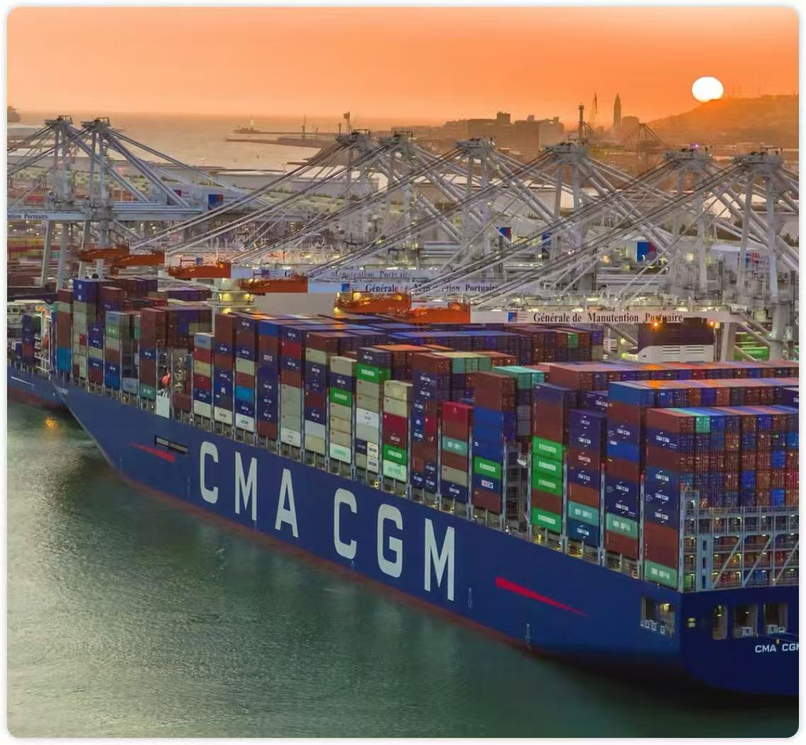 出售新造2026年15500吨集装箱船（860TEU）