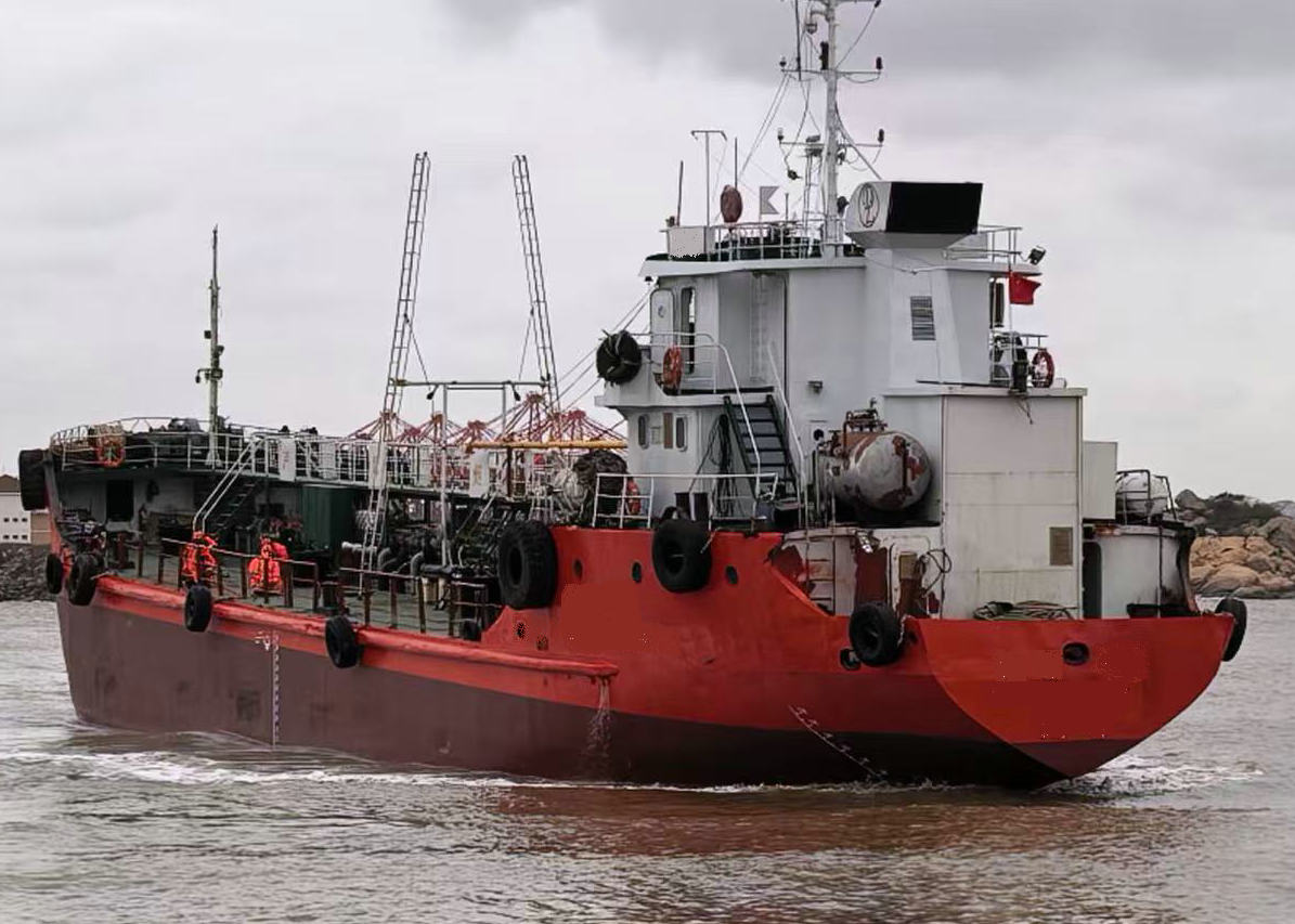 售：2010年沿海1000吨双壳油船