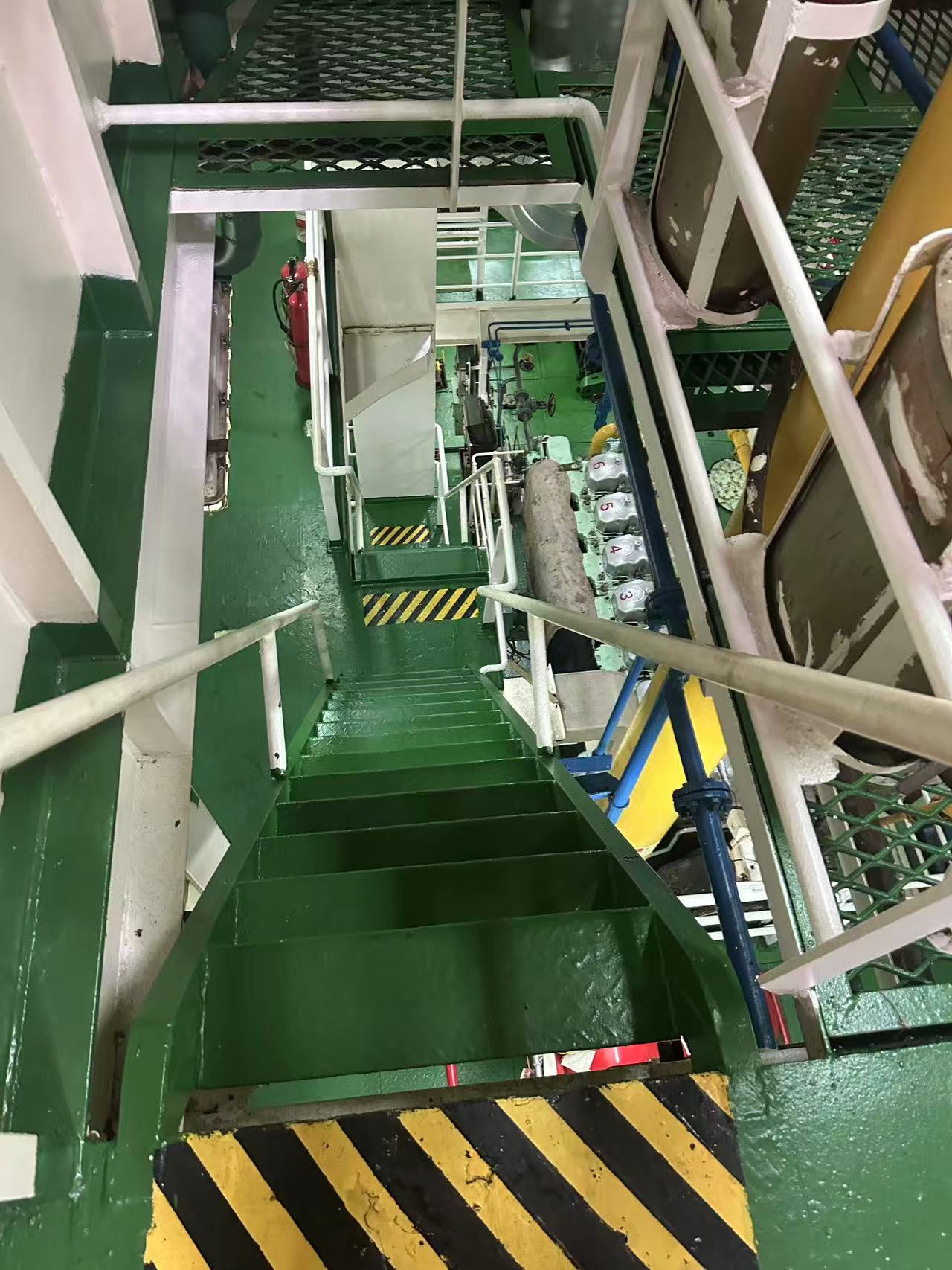 10500吨成品油船