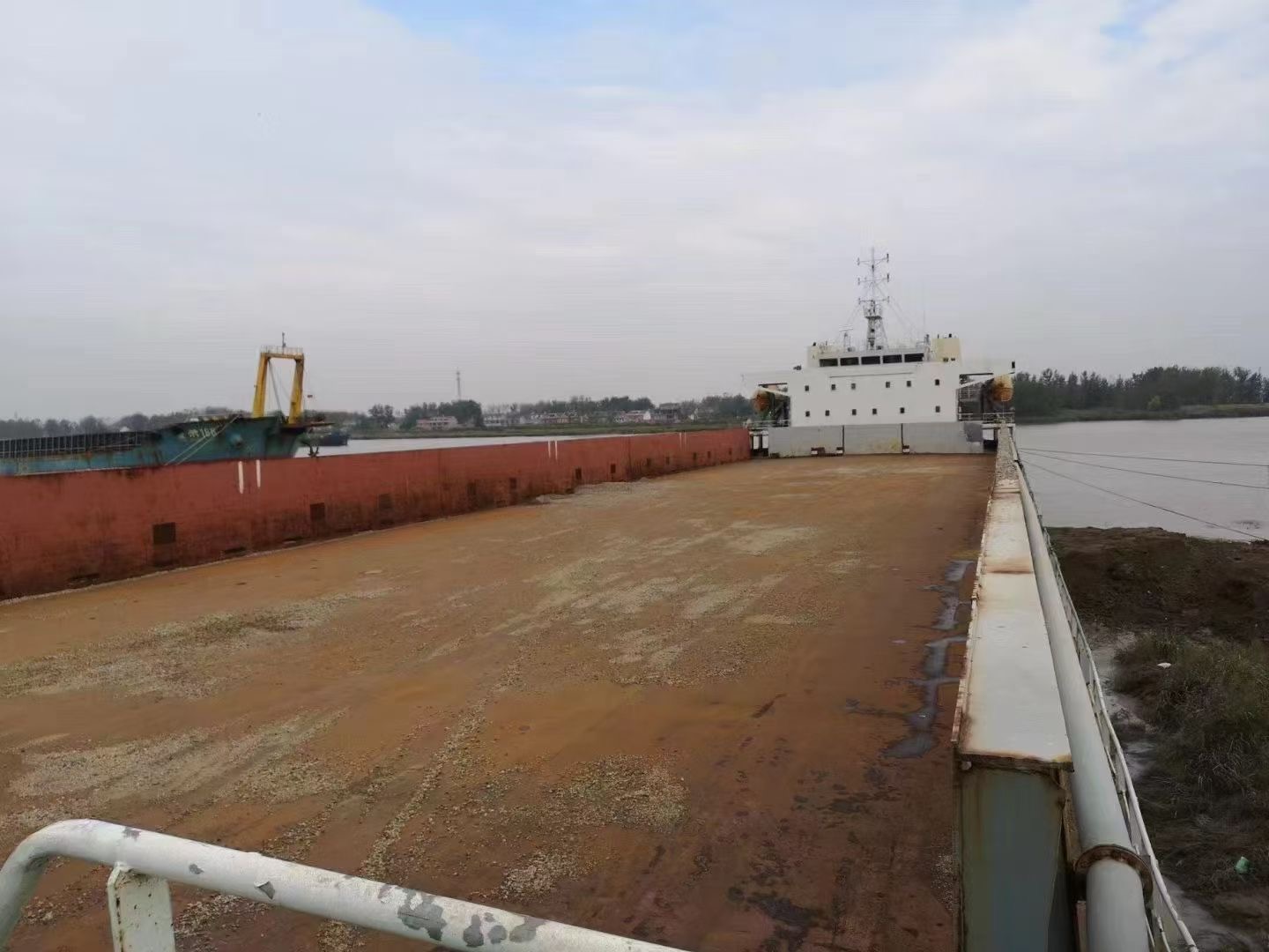 出售近海航区后驾驶8200吨甲板驳