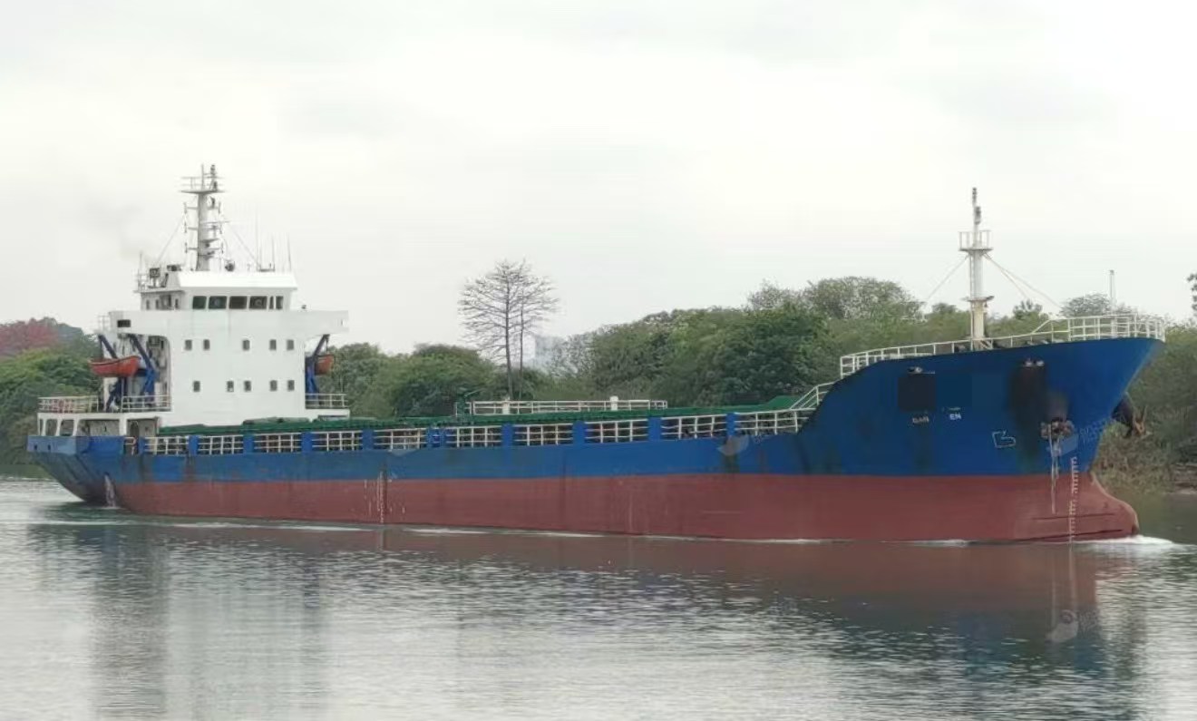 出售：5020吨散货船 建造年份：2008年