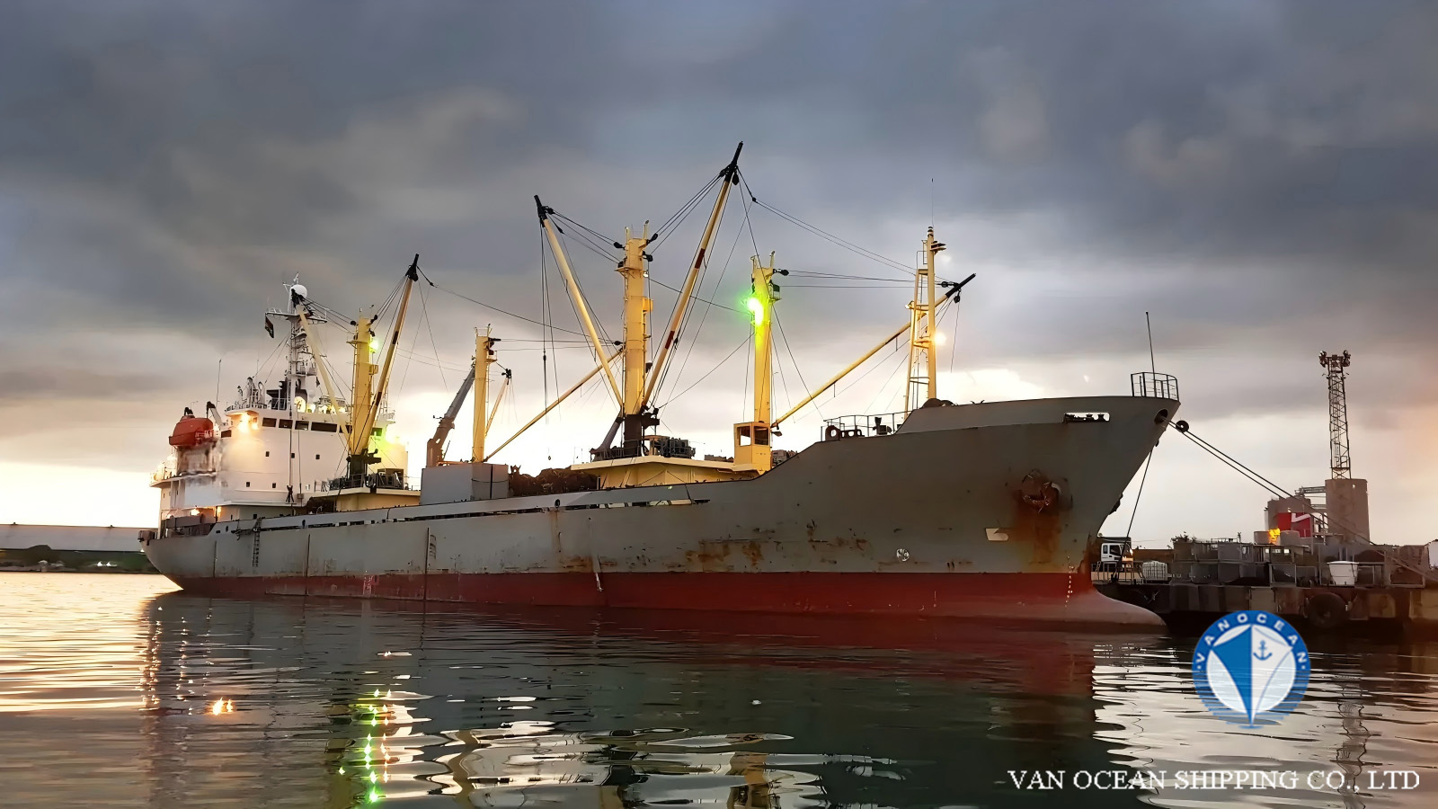 1996年/日本造/冷藏船/REF880