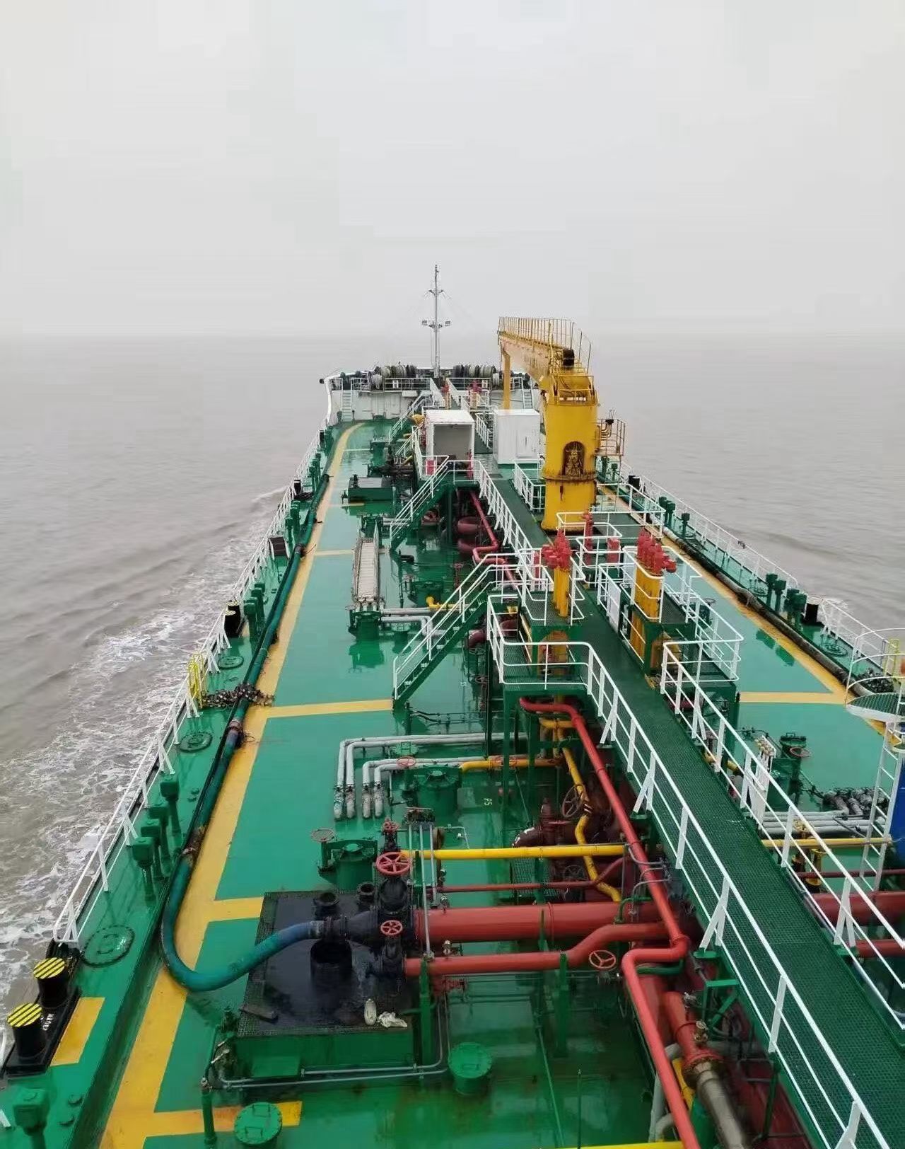 出售2019年8200吨专用供油船