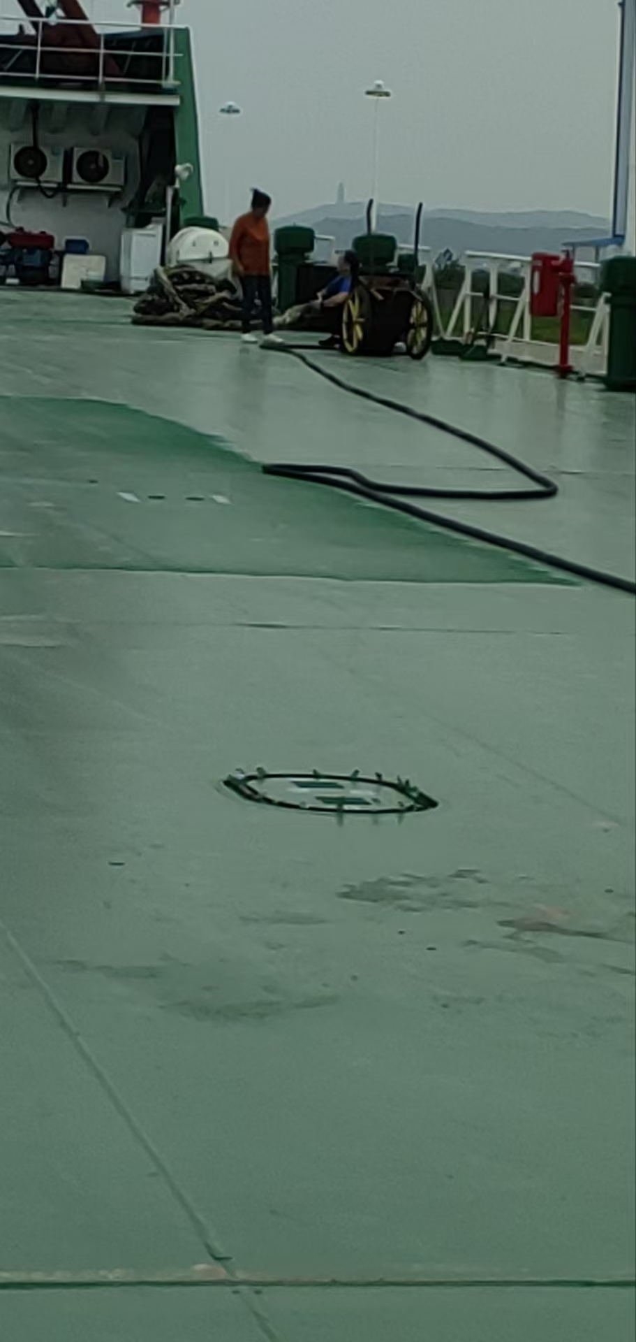 出售10200吨  甲板货船