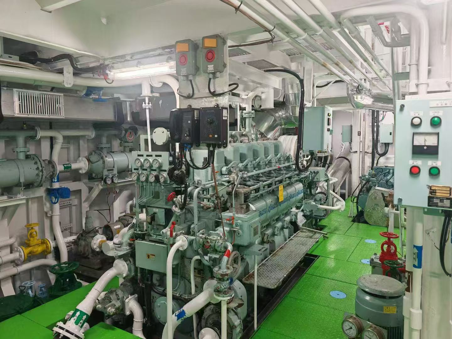 精品新造2000马力全回转拖轮 完工待售