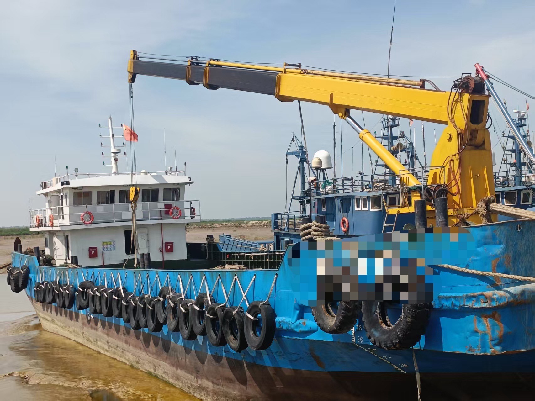 出售2017年建造甲板船500吨