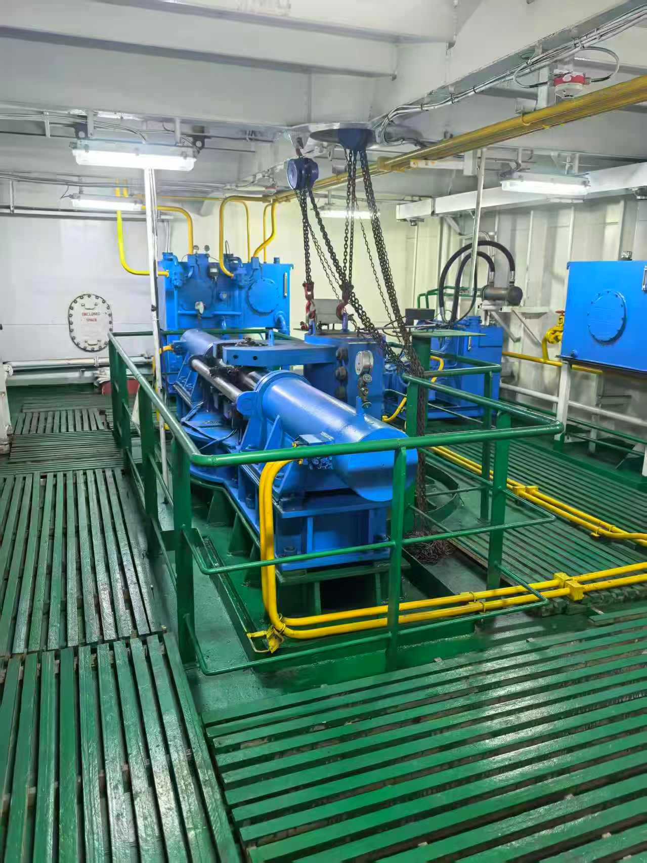 出售：23850吨集装箱船 装载标箱：1354TEU