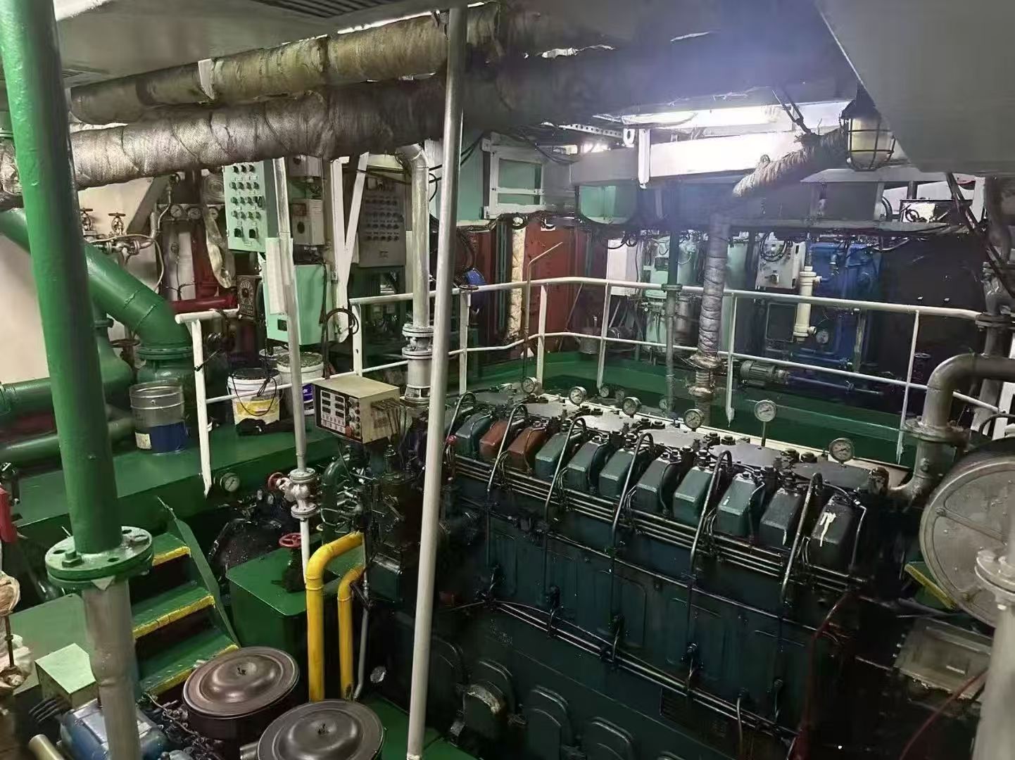 出售：1000DWT双壳加温油船 建造年份：2010年