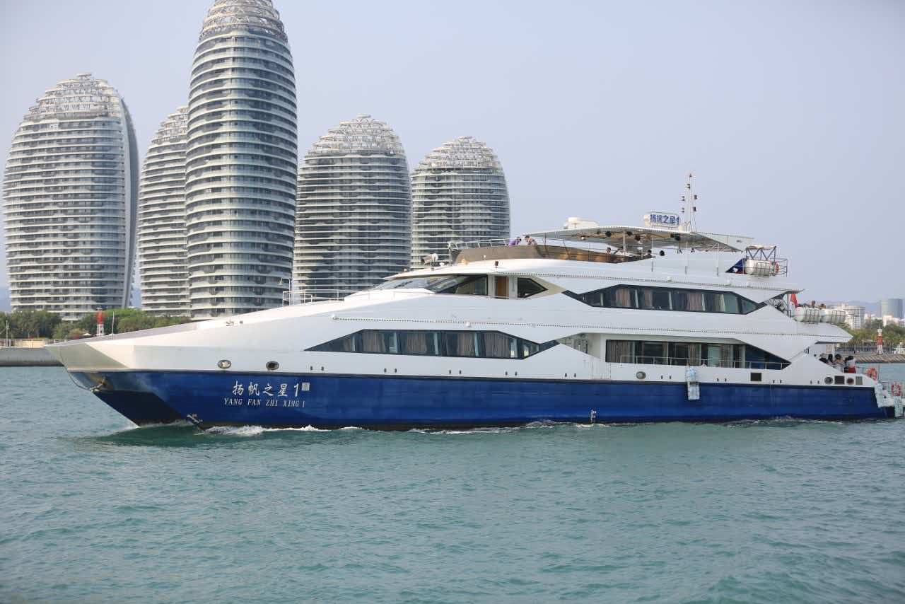 出售42米大型客船