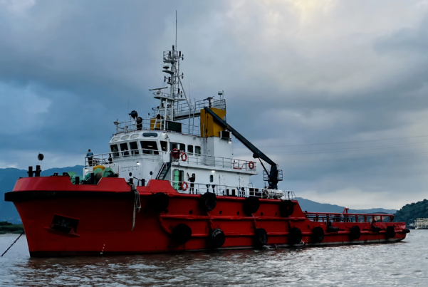 出售2010年建造、ZC级、近海航区的4000HP起抛锚拖轮（AHT）