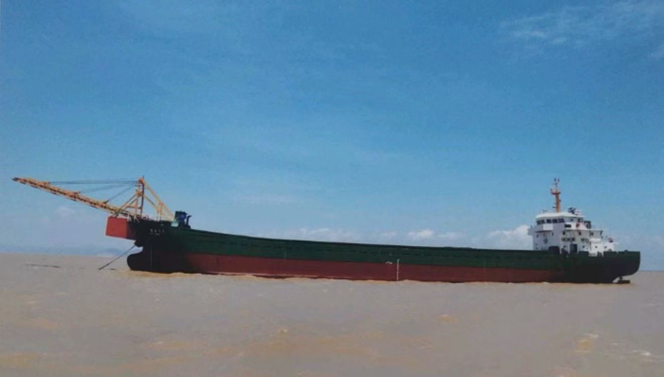 出售：4050DWT 自卸砂船  • 建造年份：2019年06月