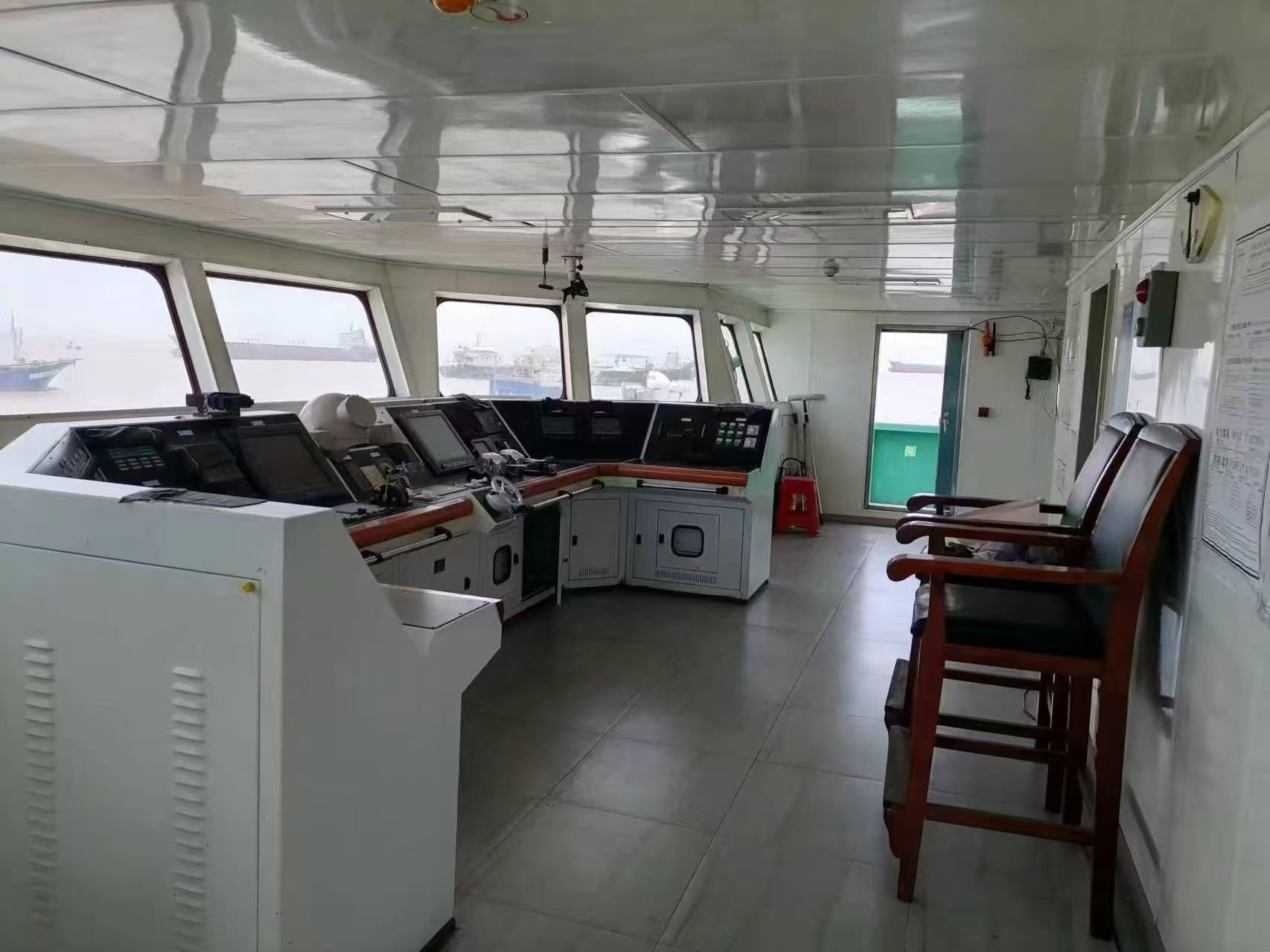 出售：4050DWT 自卸砂船  • 建造年份：2019年06月