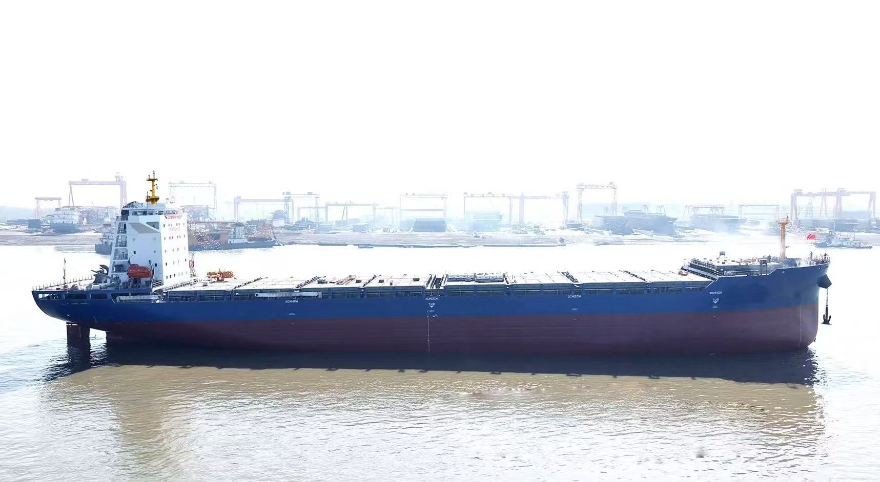 出售：29800吨集装箱船 / 1667TEU