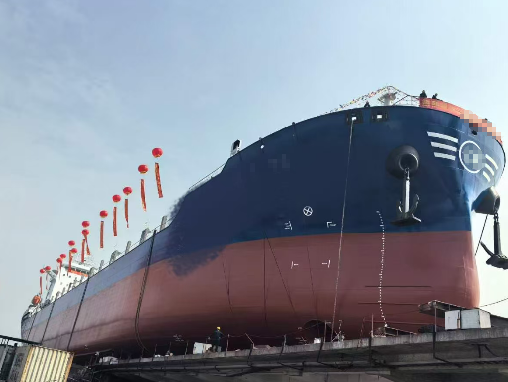 出售30000吨集装箱船(1500teu)